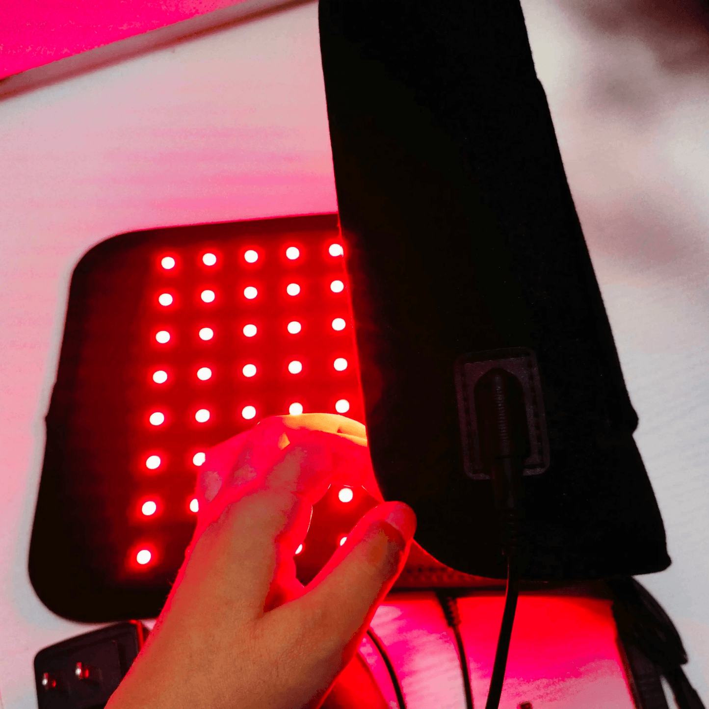 Red LED Light Therapy Belt - RELAXONIK